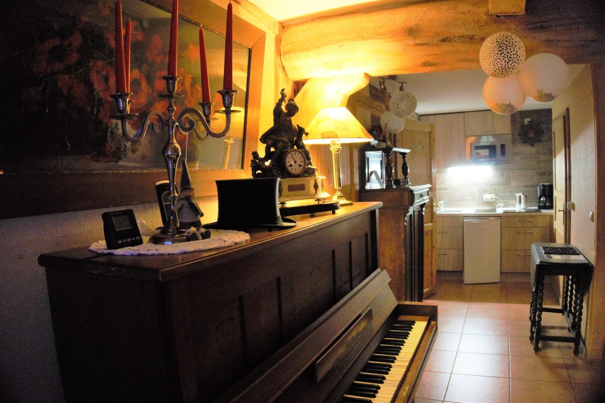 Altes Landhaus Oste, Klavier Appartement, 2 Zimmer Mit Kamin Hemmoor Exteriör bild