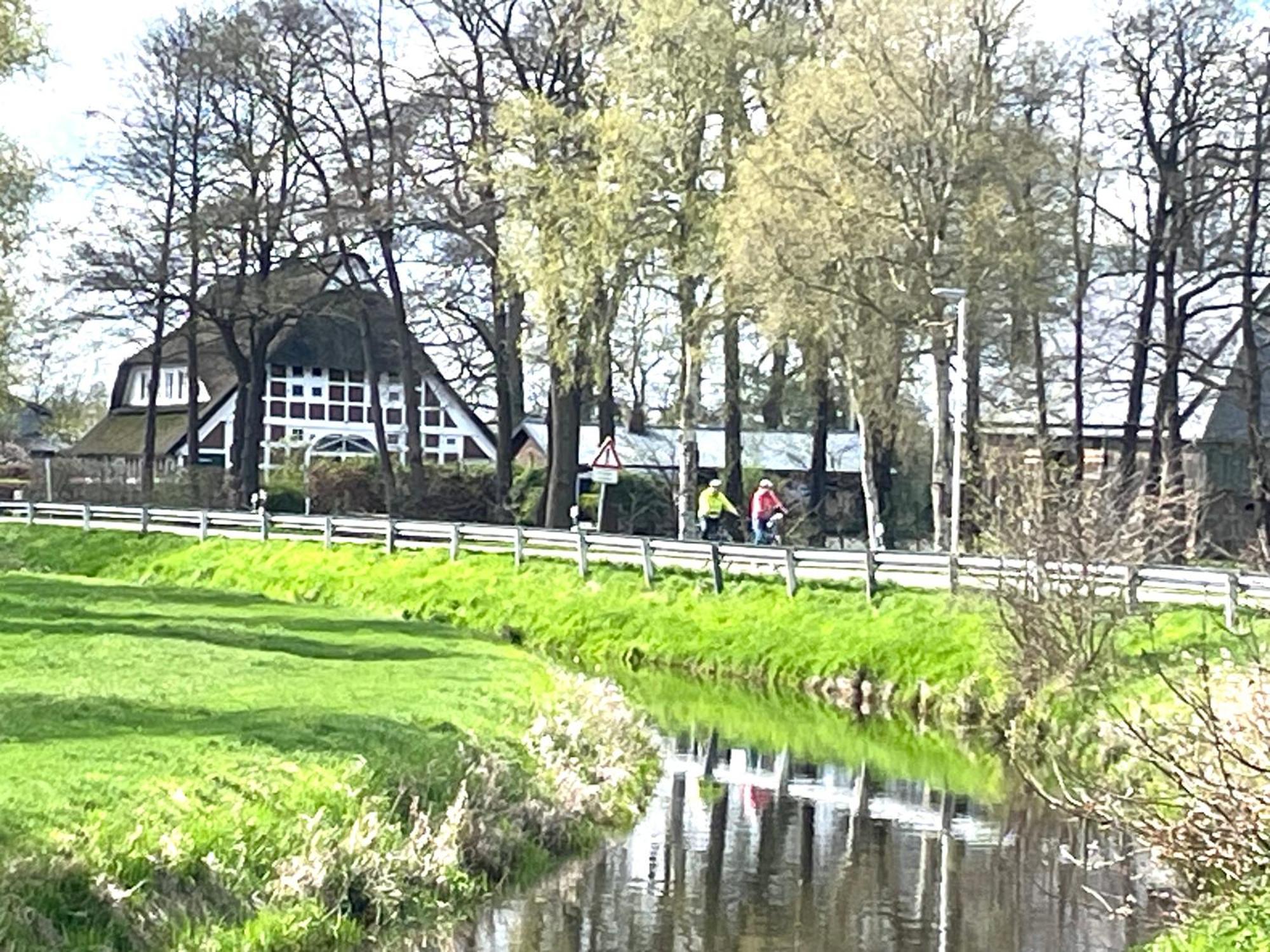 Altes Landhaus Oste, Klavier Appartement, 2 Zimmer Mit Kamin Hemmoor Exteriör bild